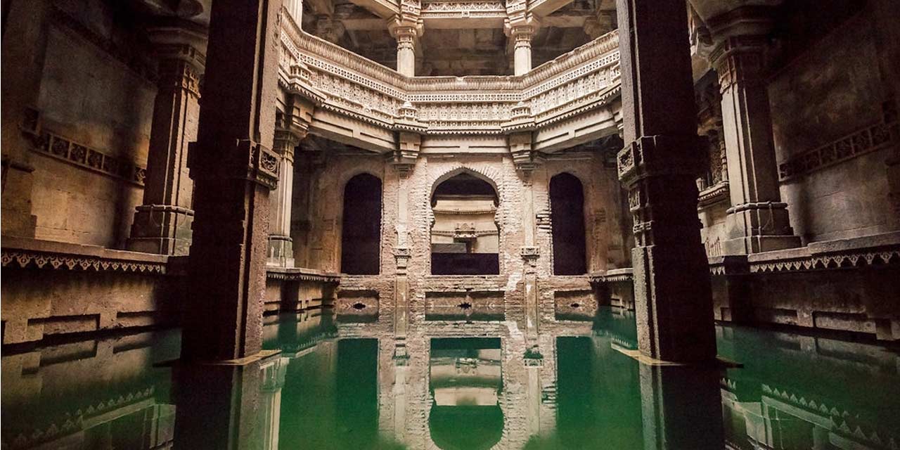 adalaj-stepwell-img